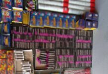 Κερατσίνι: Συνελήφθη 46χρονος που έκρυβε στο κατάστημά του πάνω από 500 πυροτεχνήματα και 300 κροτίδες