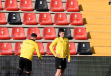 Ράγιο Βαγιεκάνο – ΑΕΚ: Για προληπτικούς λόγους εκτός ο Ραζβάν Μαρίν