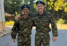 Ο Ολυμπιακός ανέβασε φωτογραφία των Βεζένκοφ, Ντόρσεϊ και Γουόκαπ στα χακί: «Περιμένουμε αντίστοιχη του Γιαννακόπουλου»