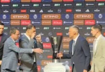 Επικός Μπαρτζώκας: Προκάλεσε σαν πυγμάχος τον Γιασικεβίτσιους μπροστά στο τρόπαιο της Euroleague