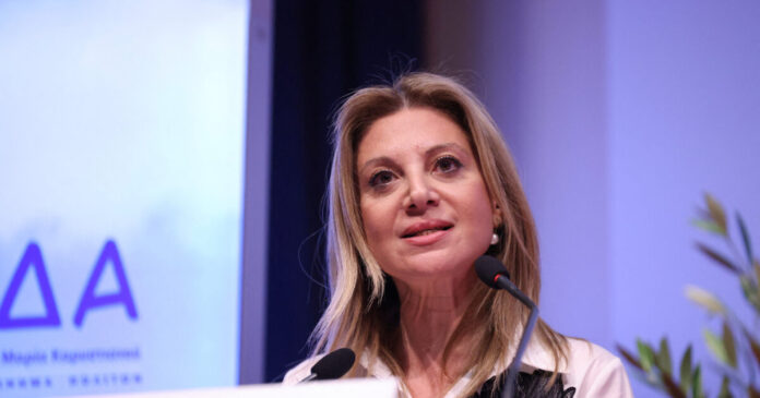 maria-karistianou-ekdilosi-komma-reuters1-1200x630.jpg