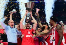 Ο Ολυμπιακός αποκαλύπτει το λάβαρο για την κατάκτηση της 4η Euroleague πριν το ματς με την ΑΕΚ