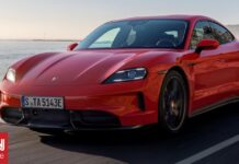 Η αναβαθμισμένη Porsche Taycan έχει 8 «ταχύτητες» και αυτονομία έως 700 χιλιόμετρα