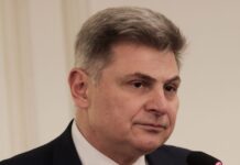 Άγρια κόντρα Νικόλα Φαραντούρη και Άρη Πορτοσάλτε: «Με ΠΑΣΟΚ ξέρεις τι τρως, με ΝΔ δεν ξέρεις» – «Είσαι λαϊκιστής»