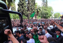 Παναθηναϊκός: Αποθέωση από 5.000 οπαδούς στο ξενοδοχείο των «πρασίνων» πριν το game 5 με Ολυμπιακό