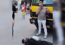 Απρόσμενο σκηνικό στο Pride της Θεσσαλονίκης: Ρασοφόρος ξάπλωσε μπροστά σε άρμα φωνάζοντας «μετανοείτε»