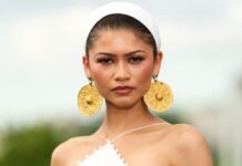 Zendaya: Η εμφάνιση με σκουλαρίκια χιλιάδων ετών στην πρεμιέρα της «Οδύσσειας» που προκάλεσε αντιδράσεις