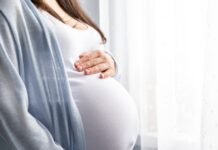 Καλλιθέα: «Με πίεζε να κάνω άμβλωση», κατέθεσε η 37χρονη έγκυος μετά τον ξυλοδαρμό από τον πρώην σύντροφό της
