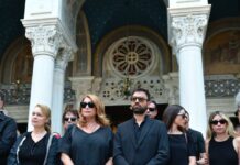 Κηδεία Μάρως Κοντού: Η Ελλάδα αποχαιρέτησε την «Ελενίτσα» της με ένα θερμό χειροκρότημα – Συγκίνησαν οι επικήδειοι