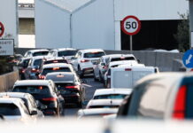 Καραμπόλα στην Αττική Οδό: Καθυστερήσεις στο ρεύμα προς Ελευσίνα στο ύψος του Ηρακλείου