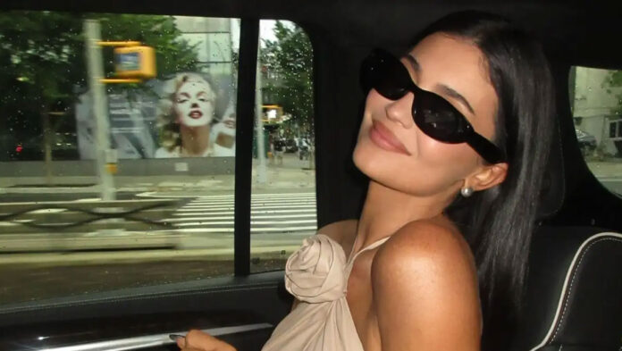 kylie.jpg