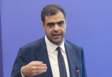 Live η ενημέρωση από τον κυβερνητικό εκπρόσωπο Παύλο Μαρινάκη