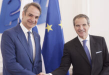 Διαδοχικές συναντήσεις Μητσοτάκη με Γκρόσι και Σαλ στο Μαξίμου για την ηγεσία στον ΟΗΕ