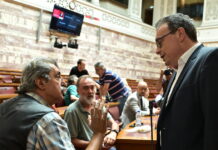 Πολάκης: «Σωκράτη παραιτήσου, στηρίζεις άλλο κόμμα»