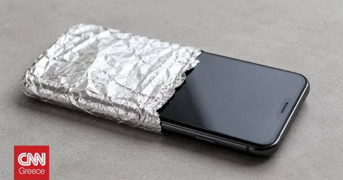 1f2e75c6-tin-foil-smartphone-og.jpg