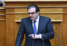 ΠΑΣΟΚ κατά Πιερρακάκη: «Απύθμενο θράσος, κρατήσαμε τη χώρα στο ευρώ» – «Θα ήταν υπουργός της δραχμής»