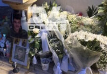 Ηράκλειο: Συγκίνηση στο τρισάγιο για τον 21χρονο που δολοφονήθηκε στην Αμμουδάρα – Θα γιόρταζε τα γενέθλιά του