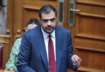 Παύλος Μαρινάκης: Εκτεθειμένο το ΠΑΣΟΚ στην περίπτωση της Έλενας Ακρίτα – Με μήνυση απειλεί η βουλευτής του ΣΥΡΙΖΑ τον κυβερνητικό εκπρόσωπο