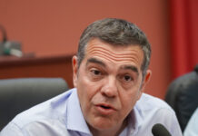 ΕΛΑΣ: Επτά χρόνια μετά, ο Μητσοτάκης επαναφέρει τις ίδιες υποσχέσεις για τη βιομηχανία