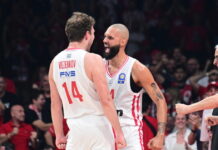 Η Euroleague θυμήθηκε τη σεζόν των Βεζένκοφ και Φουρνιέ με τον Ολυμπιακό: «Μία χρονιά, δύο MVPs»