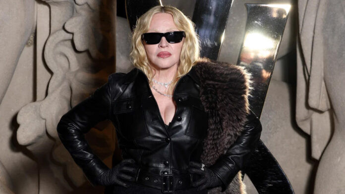 Madonna-Επιστρέφει-στη-σκηνή-των-MTV-VMAs-μετά-από-23.jpg