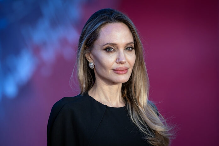 angelina-jolie.jpg