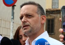 Χάρης Δούκας: Ενδεχομένως να οφείλεται σε διαρροή αερίου η έκρηξη στο κτίριο που κατέρρευσε στην Πλάκα