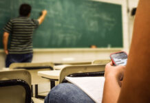 Πώς να παρακινήσεις το έφηβο παιδί σου να ασχοληθεί με τη μάθηση