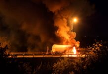 Φωτιά σε βυτιοφόρο με υγραέριο στην Ιόνια Οδό – Απομακρύνθηκε ο οδηγός