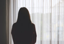 Ζητάς συνεχώς επιβεβαίωση στη σχέση σου; Μάθε τί κρύβεται από πίσω