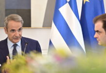 Αντιπολίτευση για τα νέα μέτρα Μητσοτάκη: «Παραδέχτηκε το ψέμα», «παράταση του Γολγοθά», «τσιρότα»