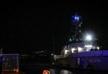Τραγωδία στα Ίσθμια – Ένας νεκρός και ένας τραυματίας μετά από σύγκρουση βάρκας με θαλαμηγό