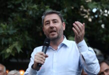 52 χρόνια ΠΑΣΟΚ: Live η ομιλία του Νίκου Ανδρουλάκη στο Ηράκλειο