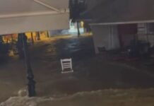 Κακοκαιρία: Πλημμύρισε η Σκιάθος, οι δρόμοι μετατράπηκαν σε χειμάρρους – Απίστευτες εικόνες