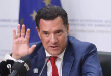 «Τα μάτια μου γεμίζουν δάκρυα από ευγνωμοσύνη» – Ο Άδωνις Γεωργιάδης «ανέβασε» γράμμα ασθενή που ευχαριστεί το ΕΣΥ