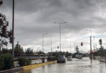 Καιρός σήμερα: Βροχές και καταιγίδες με λίγα χιόνια στα βουνά – Πέφτει η θερμοκρασία