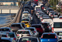 Μποτιλιάρισμα το ρεύμα καθόδου του Κηφισού μετά από καραμπόλα έξι αυτοκινήτωβ