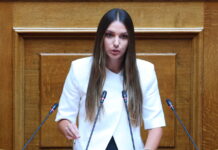 Στο ΠΑΣΟΚ η Μυρτώ Κοροβέση – Συναντήθηκε με τον Νίκο Ανδρουλάκη