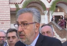Άγιος Δημήτριος: Γιούχαραν τον δήμαρχο για την ακύρωση της παρέλασης της 28ης Οκτωβρίου – Η απάντησή του