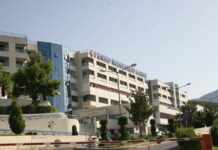Επίθεση σε οδηγούς ταξί στη Λαμία – Τον βούτηξε από το λαιμό και τον πέταξε κάτω