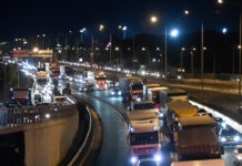 Τροχαίο με 4 μοτοσικλέτες στην Αθηνών – Κορίνθου, στο ύψος της Αττικής Oδού: Σημαντικές καθυστερήσεις