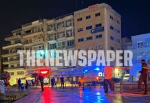 Βόλος: 10 νεαροί σταμάτησαν ταξί στην παραλία, κατέβασαν τους επιβάτες και τους ξυλοκόπησαν – Ένας τραυματίας